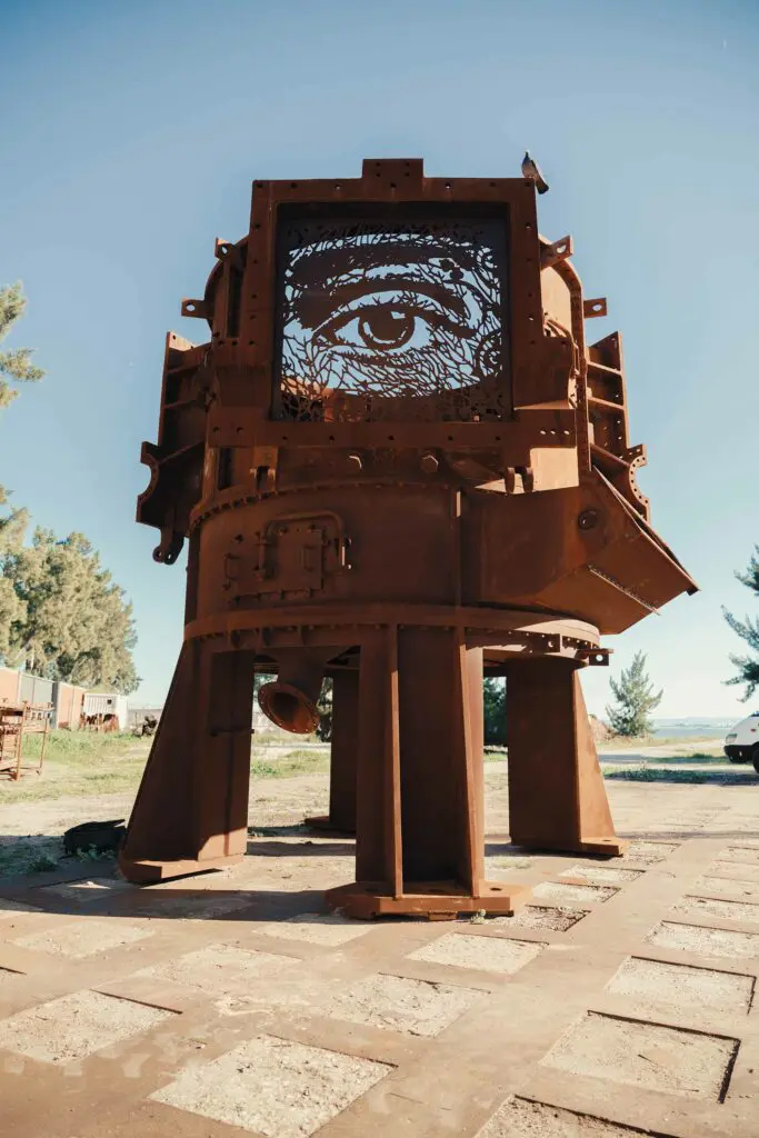 vhils