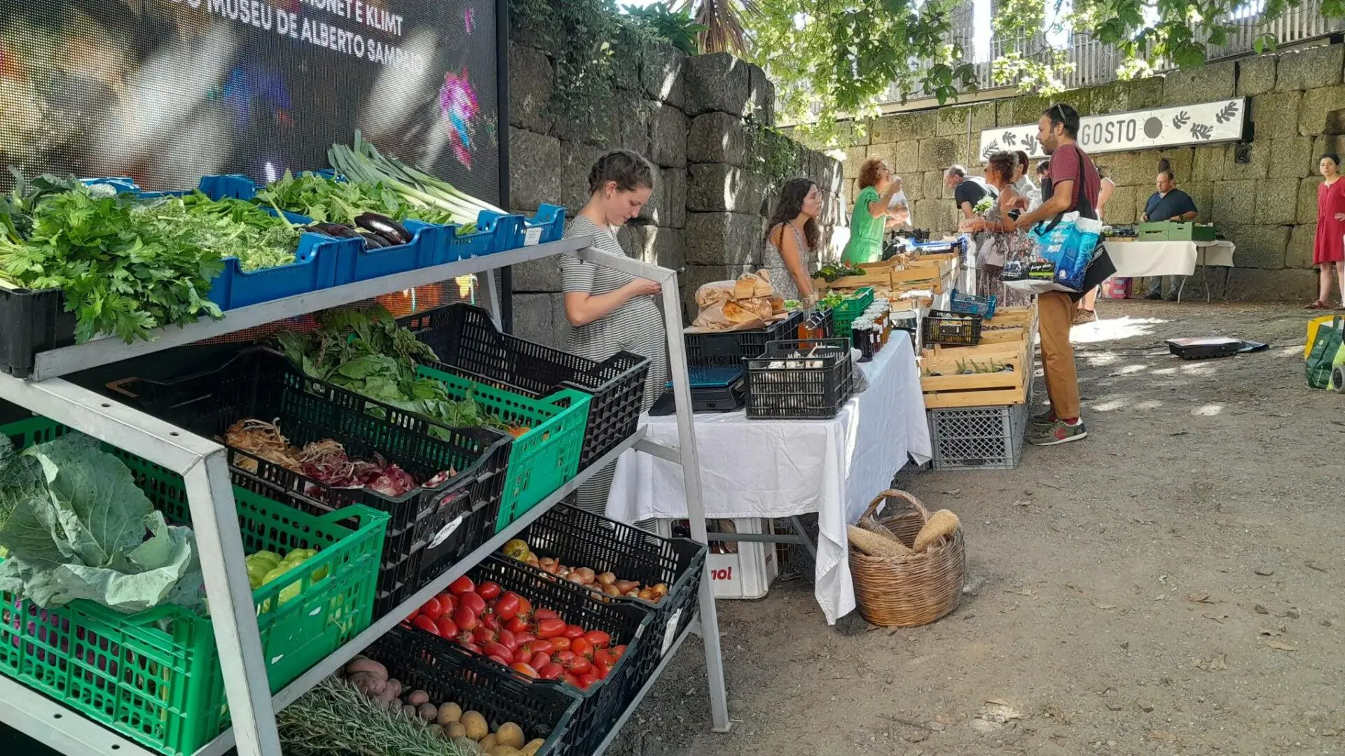 Mercadinho Biológico e Artesanal de Guimarães